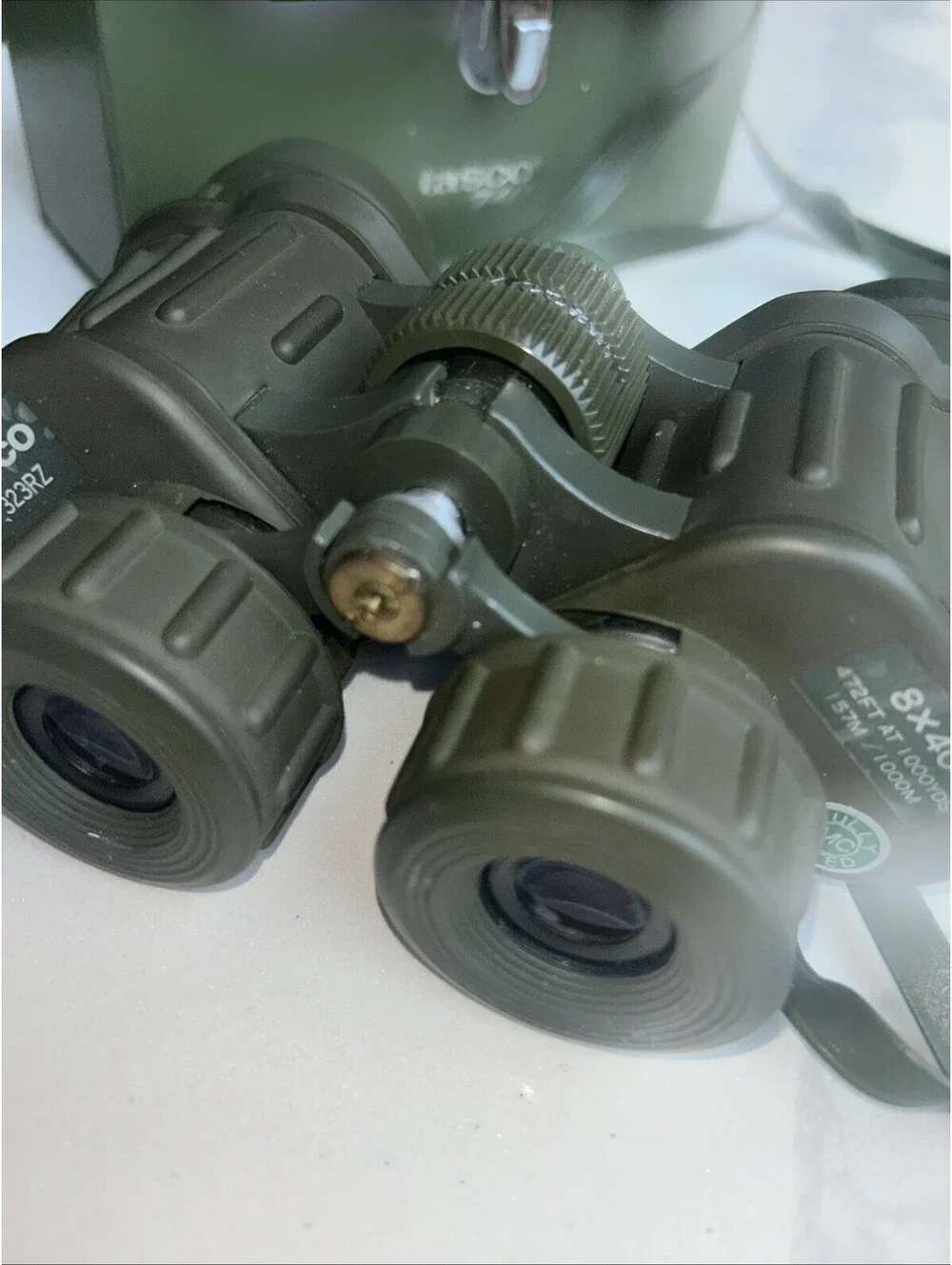 Tasco military-style binoculars 323 RZ 8x40 Army Greeen W carrying case. GOOD!!